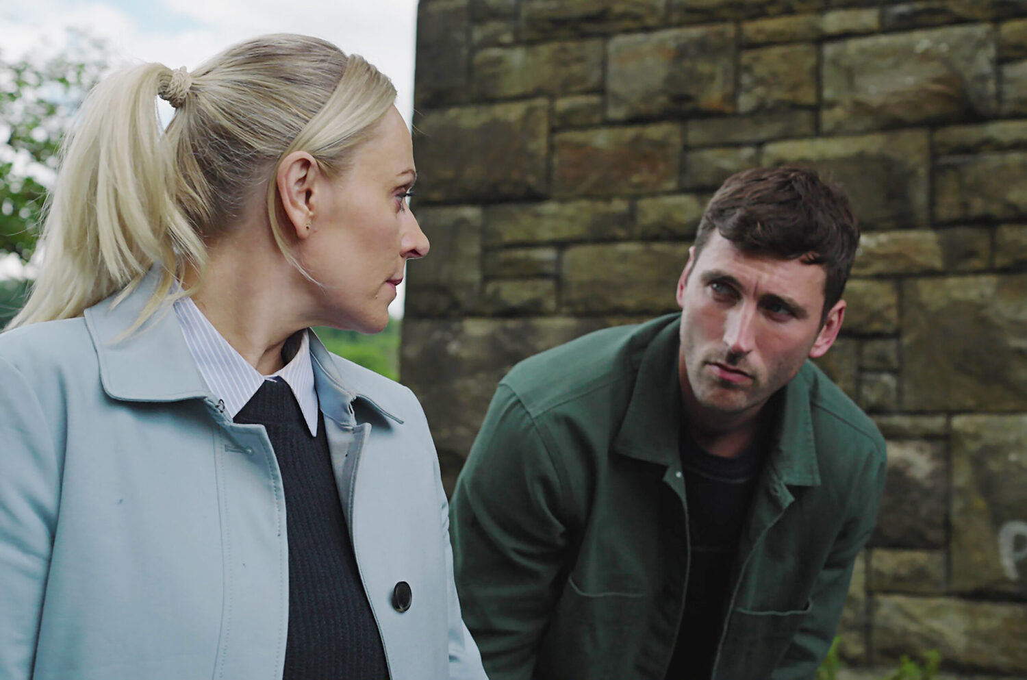 Joel and DS Swain look suspicious in Coronation Street
