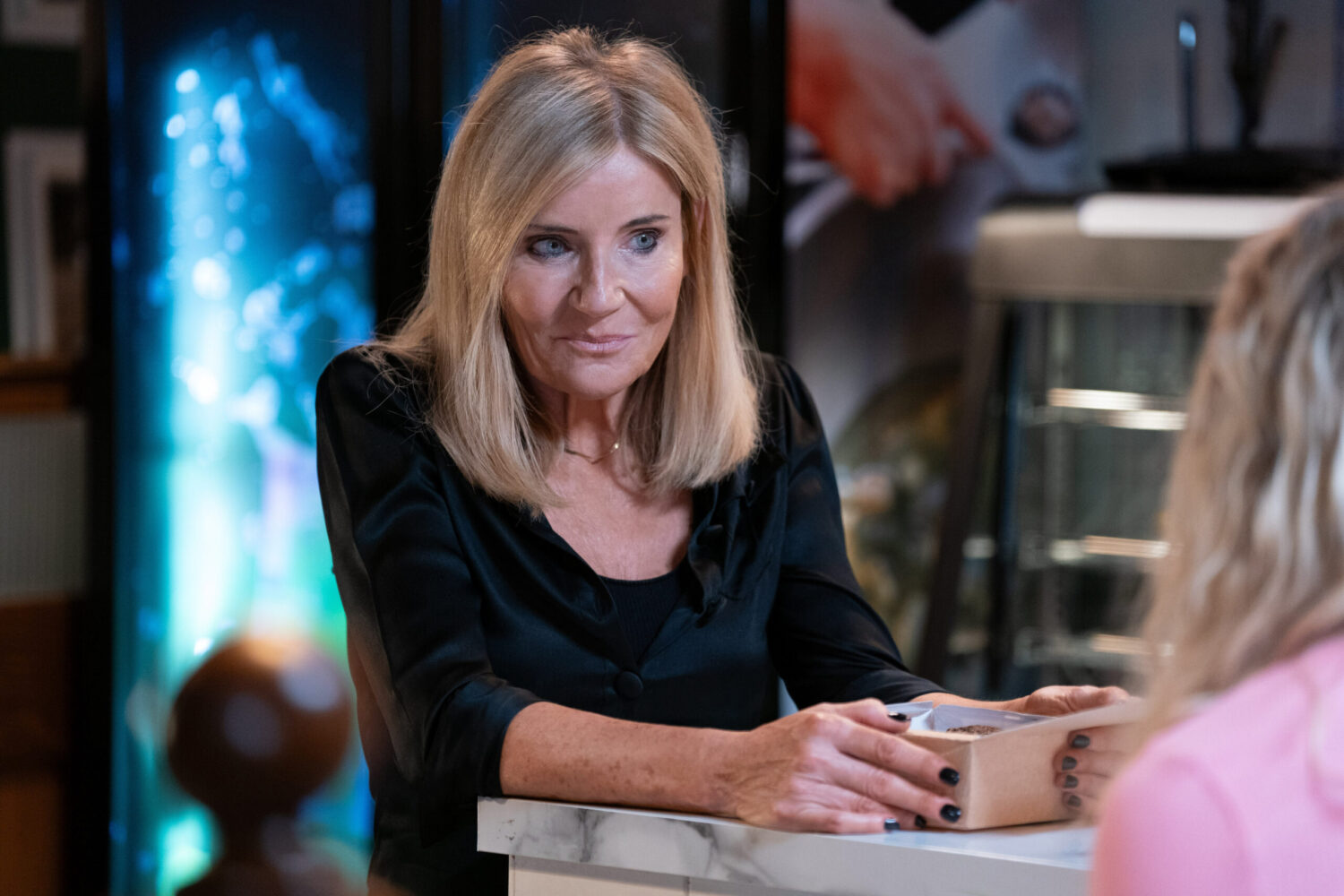 Cindy speaks to Anna in EastEnders