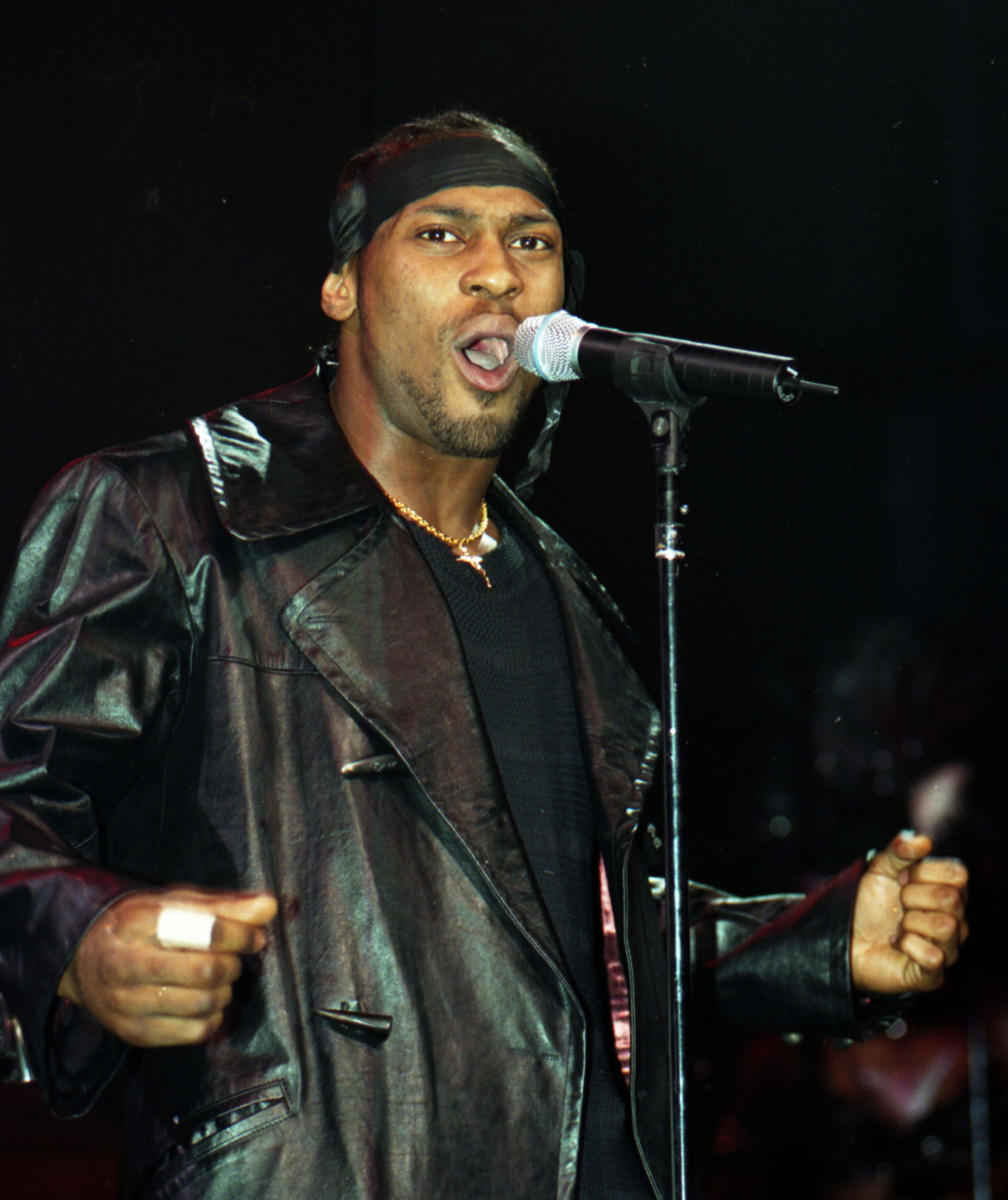 D'Angelo performing on stage